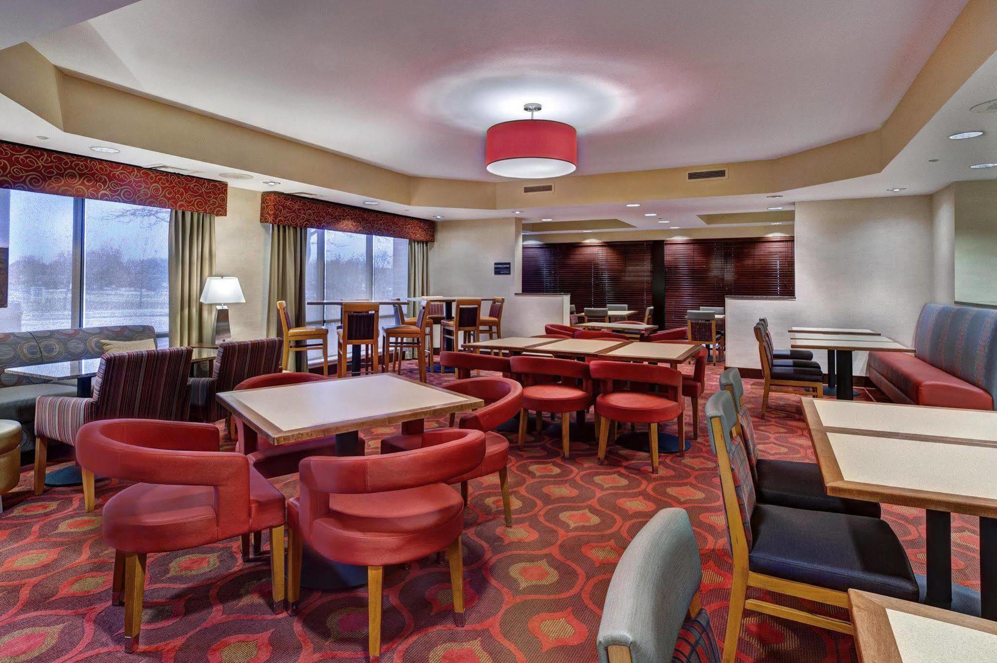 Hampton Inn West Des Moines Lake Drive Ngoại thất bức ảnh